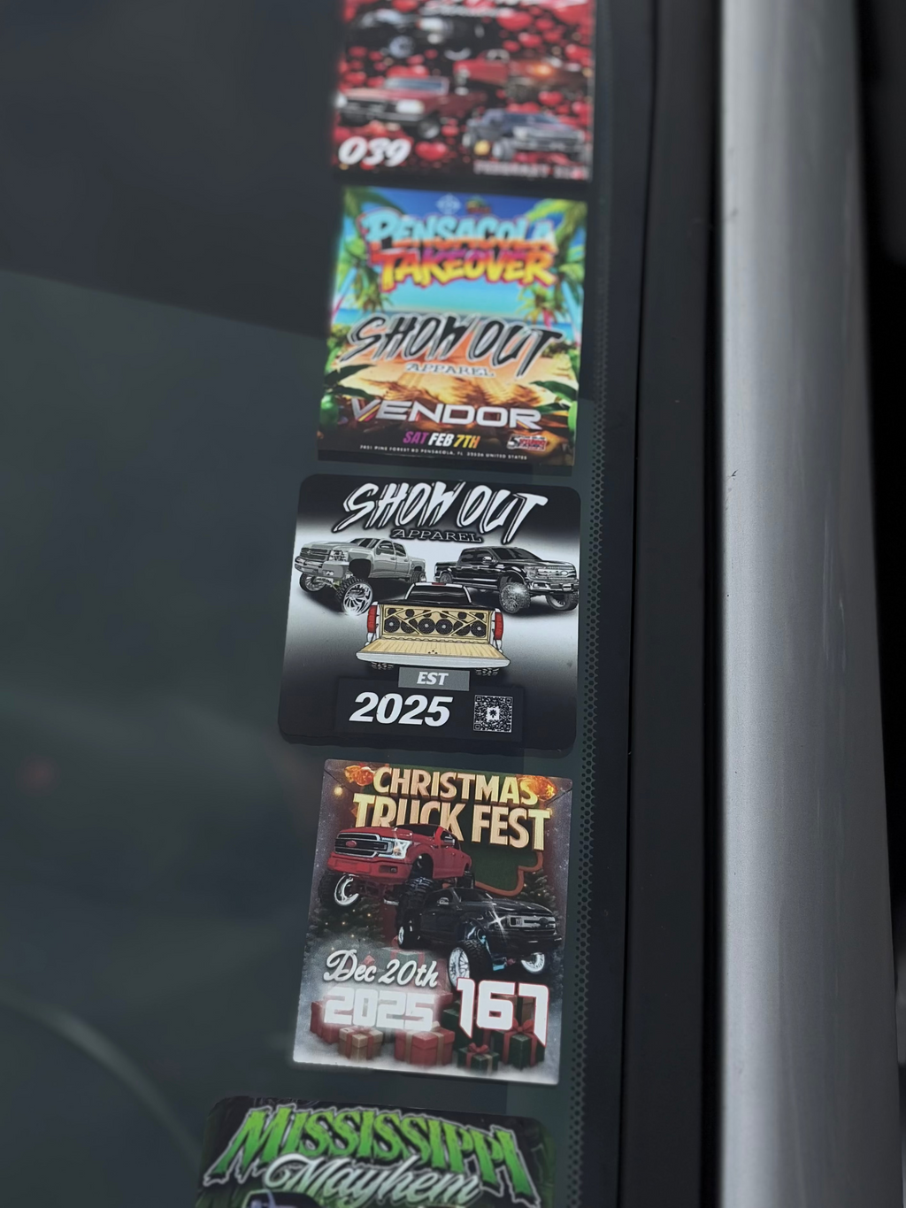 Show Sticker